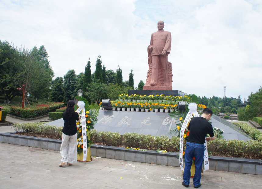 QQ截图20180625111338.png QQ截图20180625111338.png