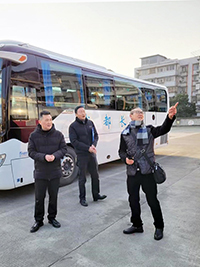E:2024ÄêÐû´«ÊÂÇé2024.11.26¡¾´ºÔ˽øÐÐʱ¡¿ÓÎͧ»á¹ÙÍøÔËÒµ¼¯ÍÅËùÊô¸÷ÆóÒµ¿ªÕ¹´ºÔËÊ×ÈÕÊÂÇé¹ÙÍø20240126-03-ÓÎͧ»á¹ÙÍø³¤ÔËÅíÖÝ2.jpg E:2024ÄêÐû´«ÊÂÇé2024.11.26¡¾´ºÔ˽øÐÐʱ¡¿ÓÎͧ»á¹ÙÍøÔËÒµ¼¯ÍÅËùÊô¸÷ÆóÒµ¿ªÕ¹´ºÔËÊ×ÈÕÊÂÇé¹ÙÍø20240126-03-ÓÎͧ»á¹ÙÍø³¤ÔËÅíÖÝ2.jpg